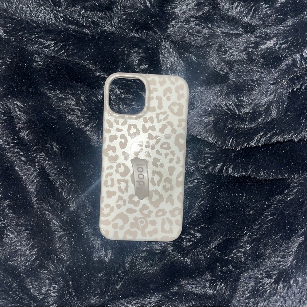 iPhone 13/14 leopard loopy case